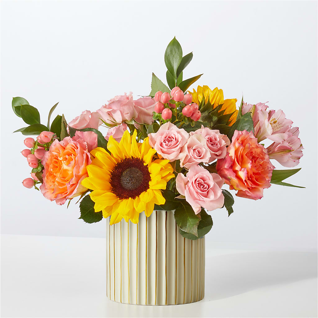 Sun's Out Bouquet – Loop Flower Studio, Chicago IL