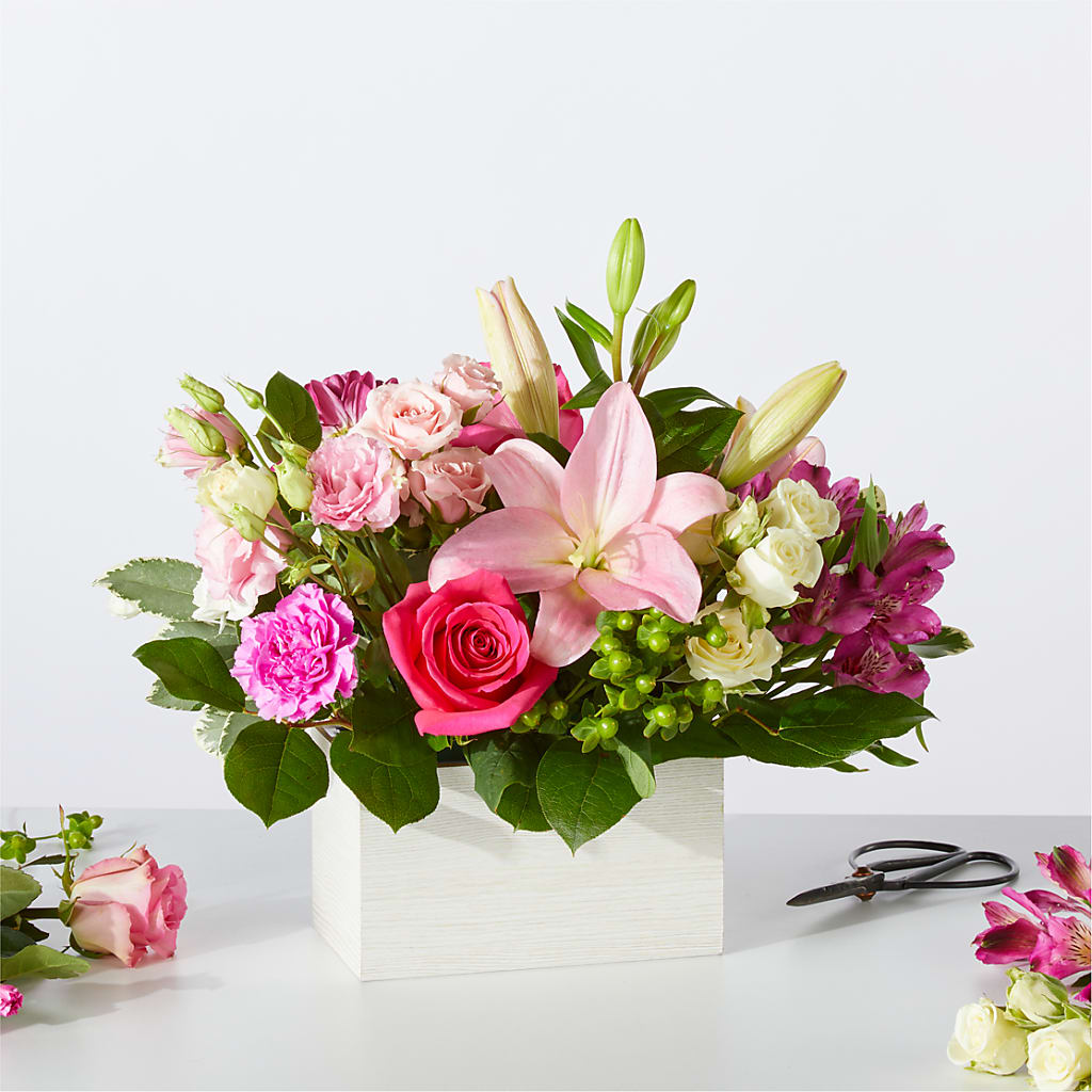 Sweetberry Box – A Florist Original – Loop Flower Studio, Chicago IL