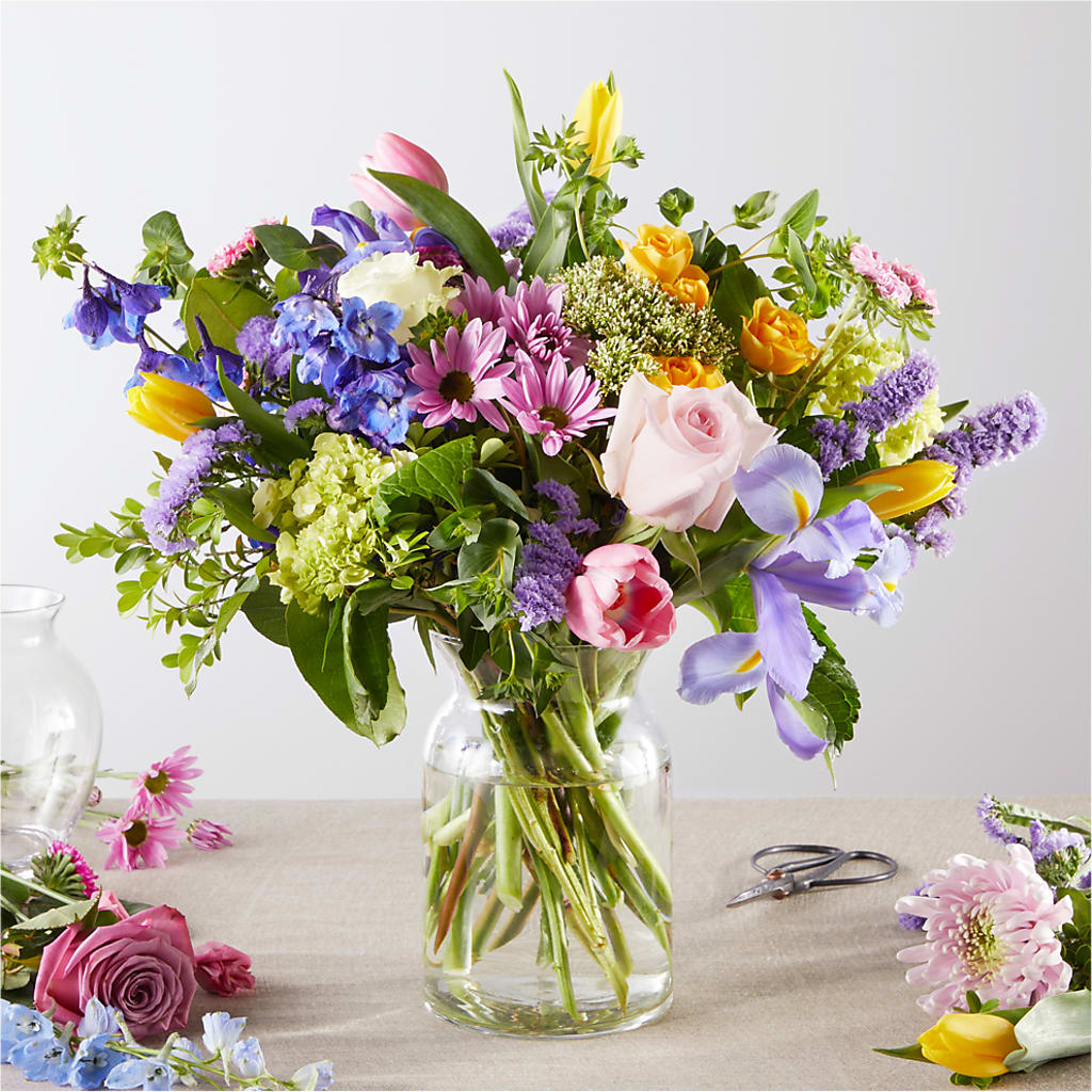 Pastel Tradition - A Florist Original – Loop Flower Studio, Chicago IL