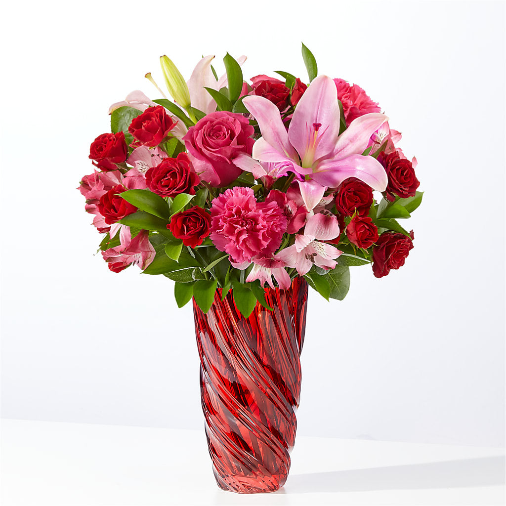 In Love Bouquet with Luxe Swirl Vase – Loop Flower Studio, Chicago IL