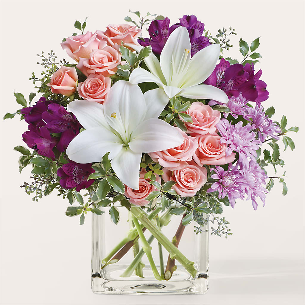Mani Pedi Bouquet – Loop Flower Studio, Chicago IL