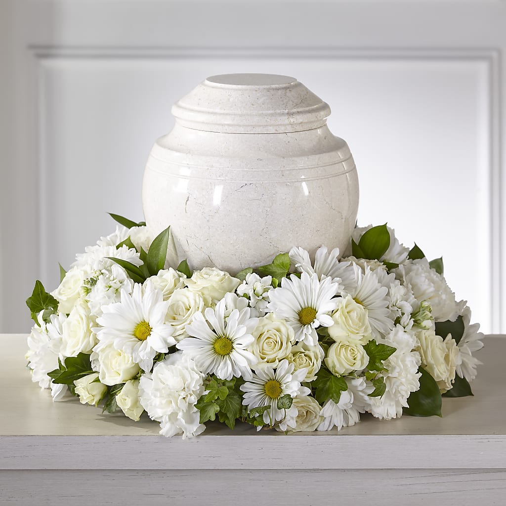 Ivory Gardens Cremation Adornment – Loop Flower Studio, Chicago IL