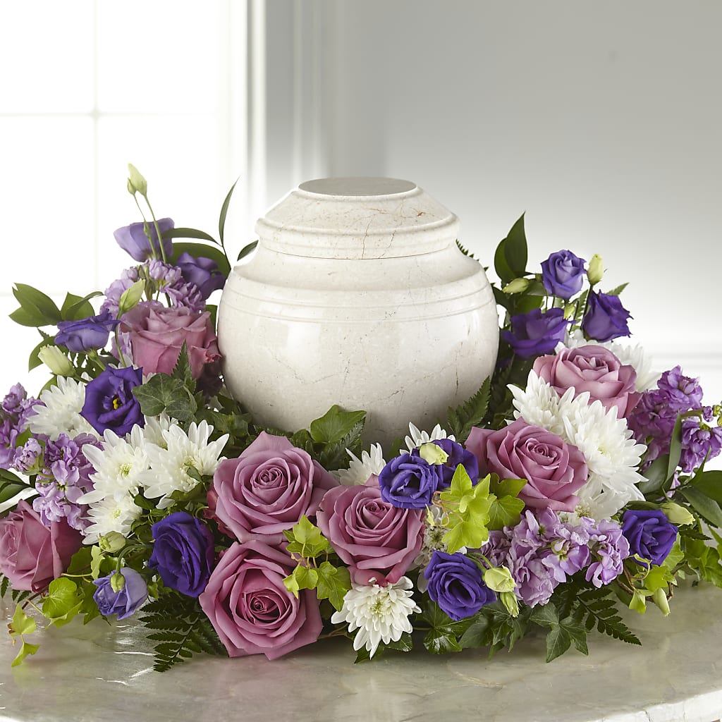 Blooming Sympathy Cremation Adornment – Loop Flower Studio, Chicago IL