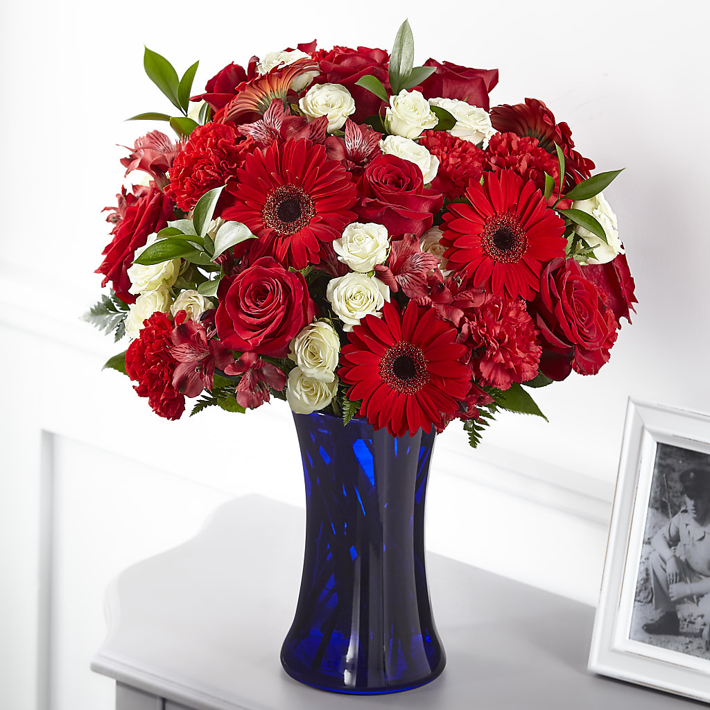 Hearts Embrace Bouquet – Loop Flower Studio, Chicago IL