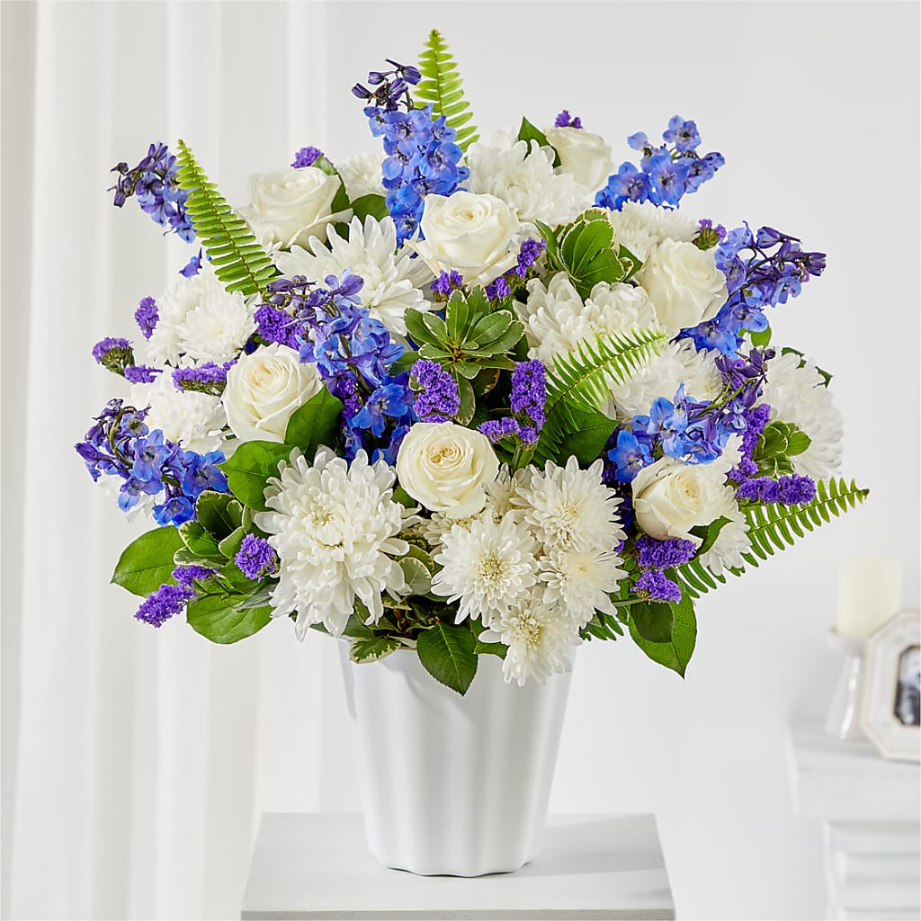 Hold Dear Tabletop Basket – Loop Flower Studio, Chicago IL