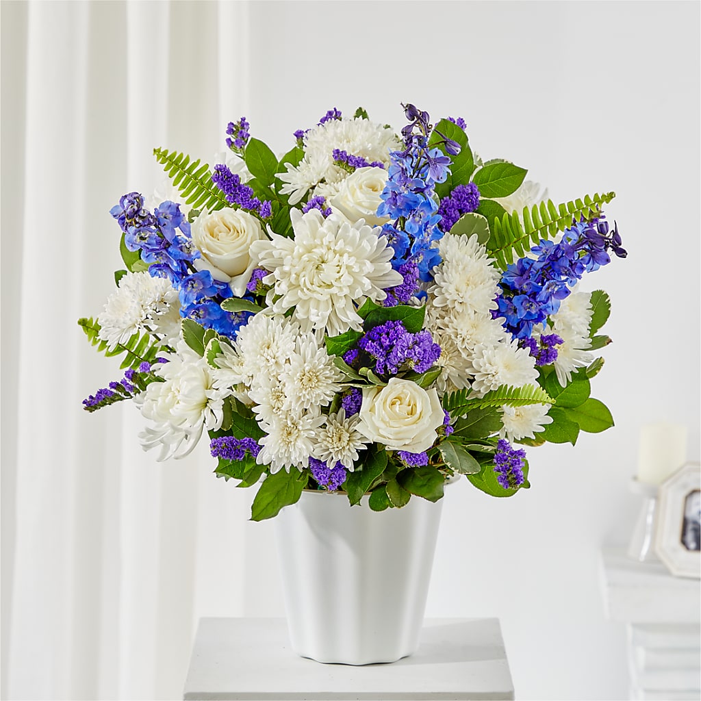 Hold Dear Tabletop Basket – Loop Flower Studio, Chicago IL