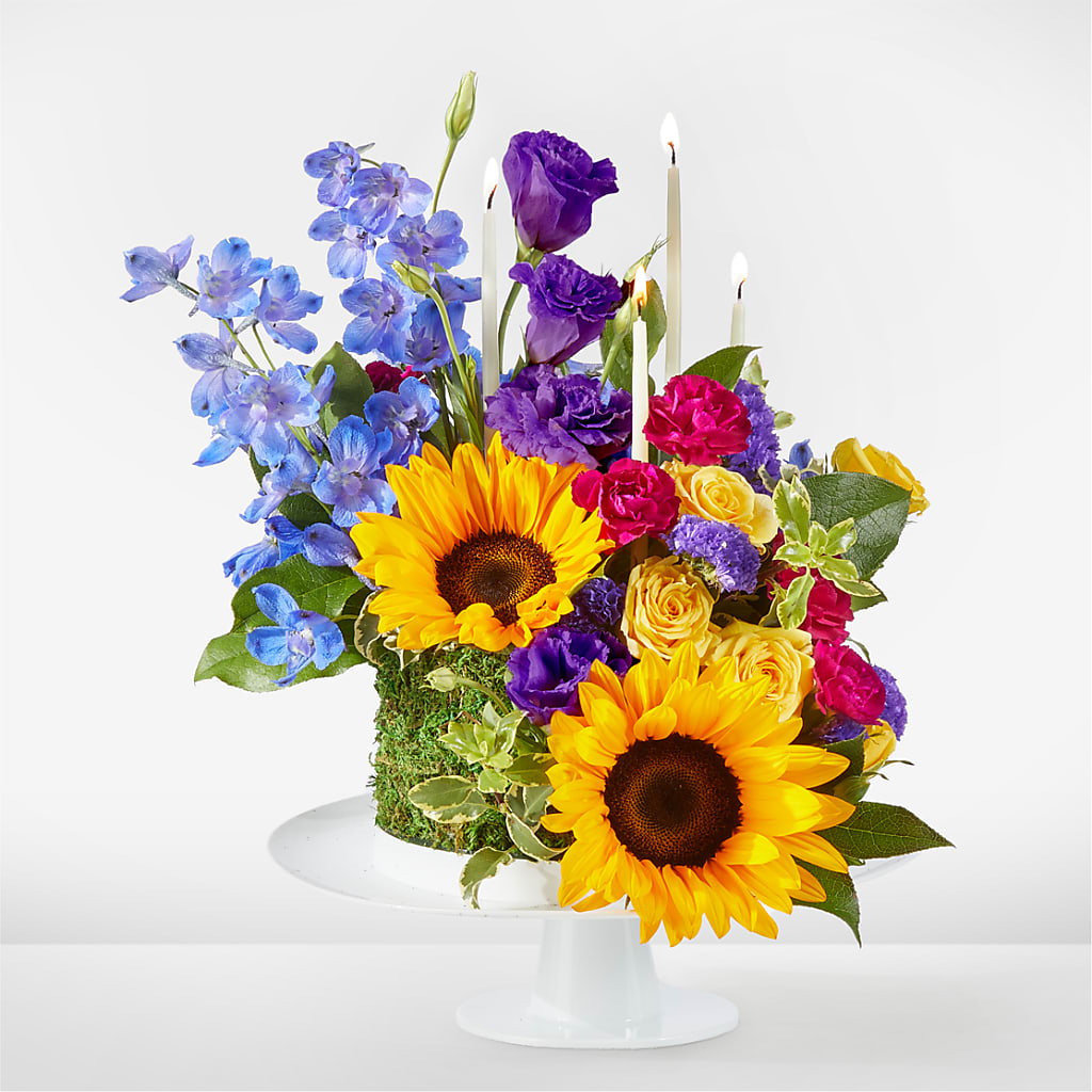 Star of the Day Floral Cake – Loop Flower Studio, Chicago IL