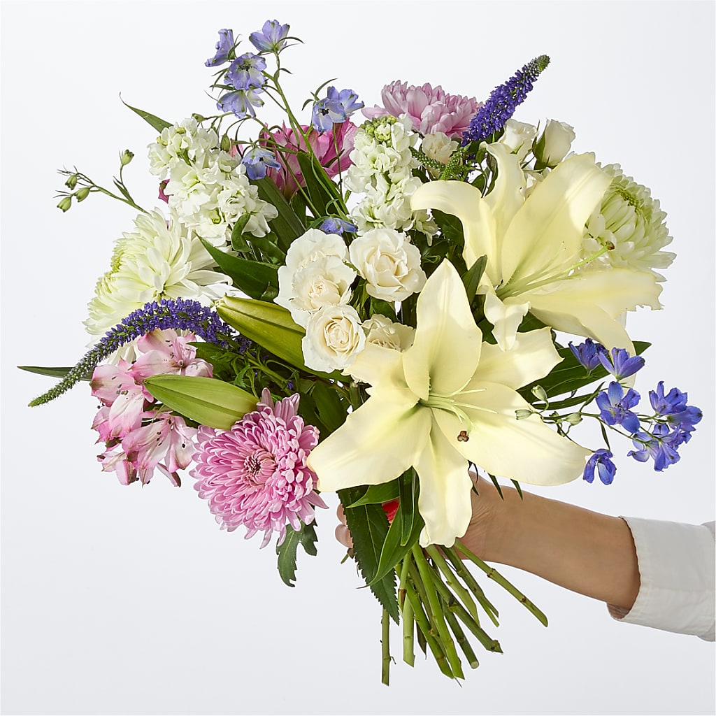 Winter Celebration Bouquet –  Loop Flower Studio, Chicago IL