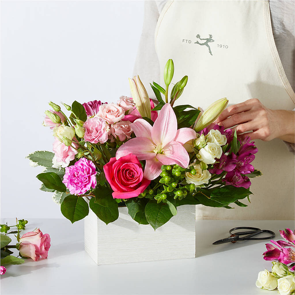 Sweetberry Box – A Florist Original –  Loop Flower Studio, Chicago IL