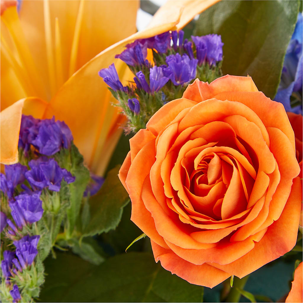 Radiant Citrus Box Bouquet –  Loop Flower Studio, Chicago IL