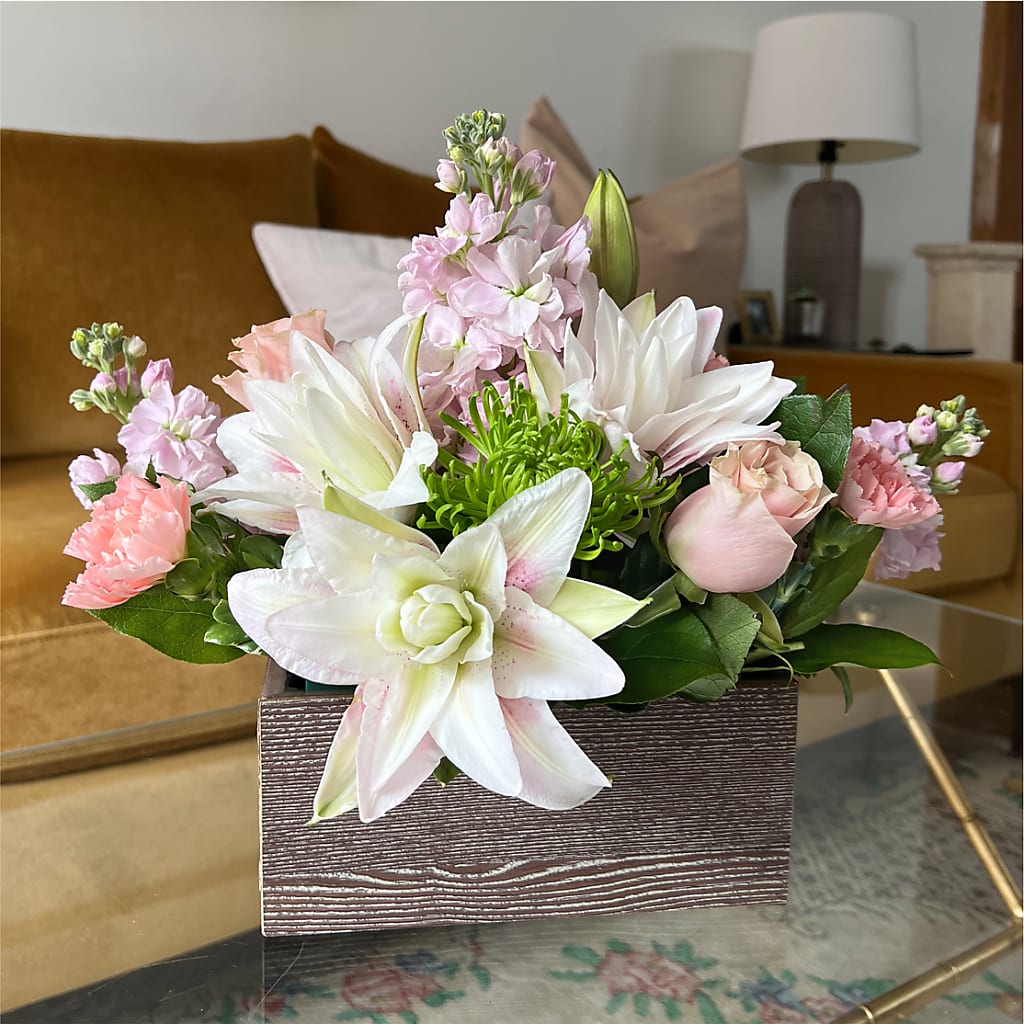 Beautiful Spirit Basket –  Loop Flower Studio, Chicago IL
