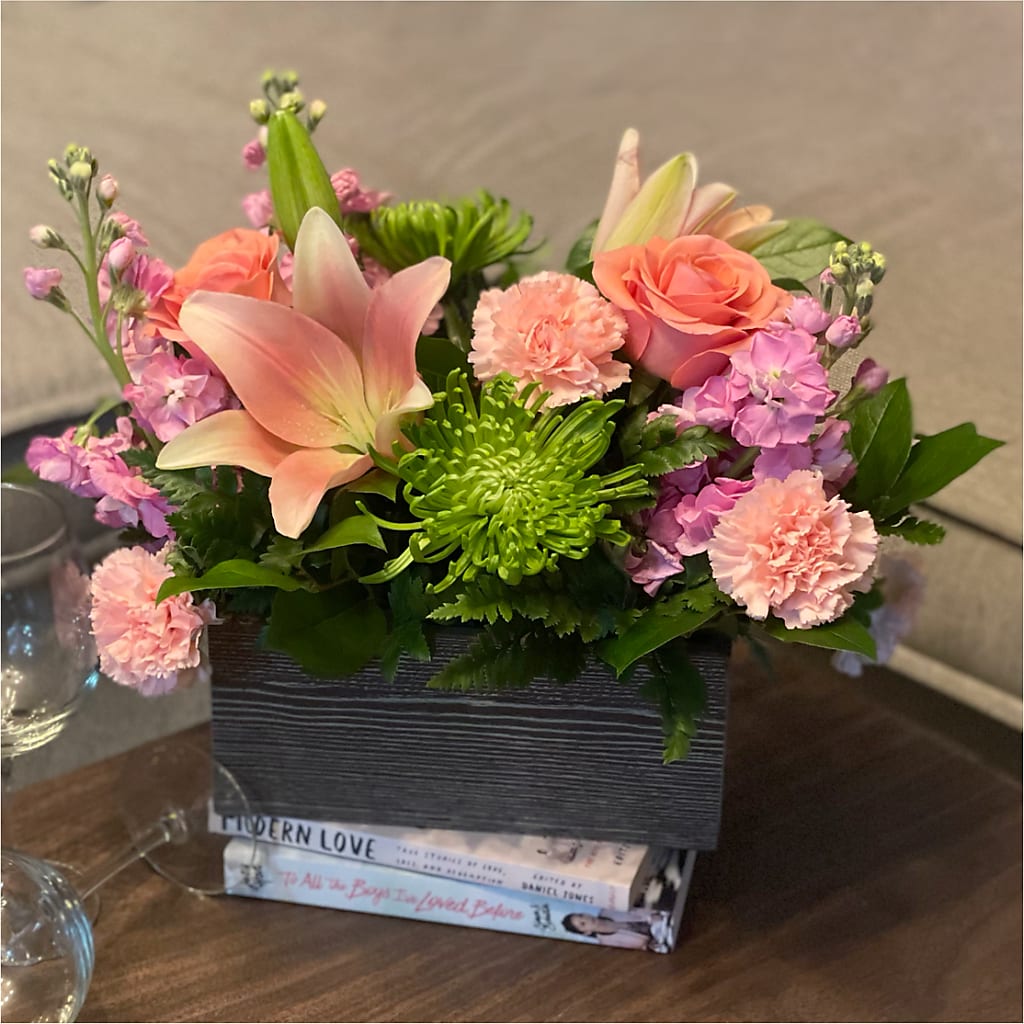 Beautiful Spirit Basket –  Loop Flower Studio, Chicago IL