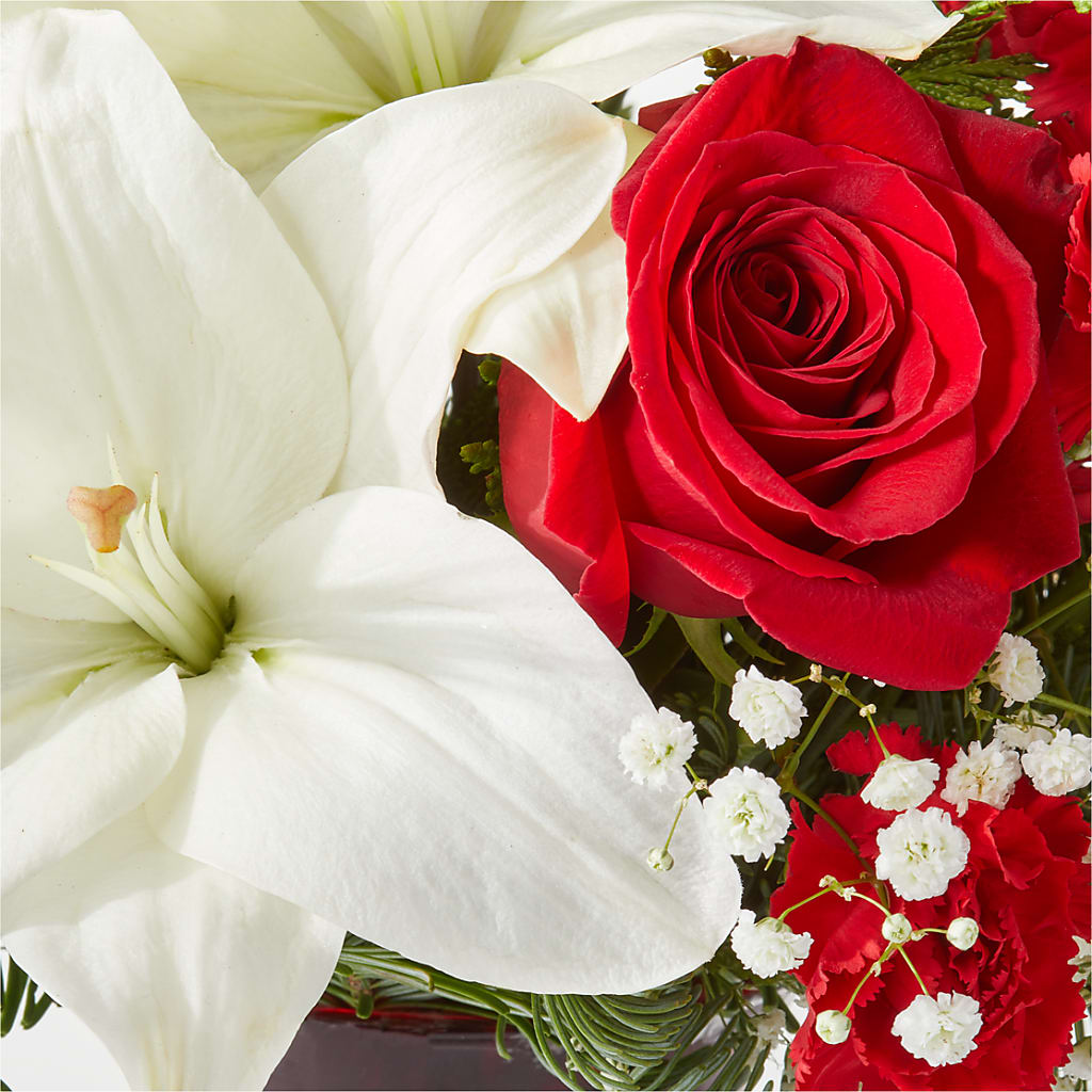 Holiday Season Bouquet –  Loop Flower Studio, Chicago IL