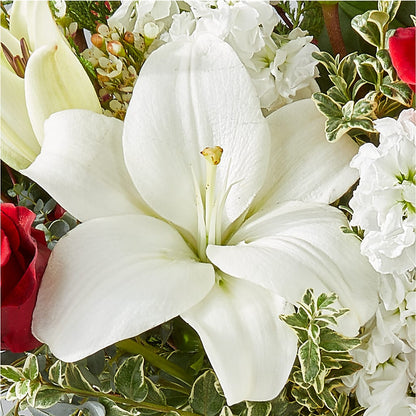 Twinkle Lights Bouquet –  Loop Flower Studio, Chicago IL
