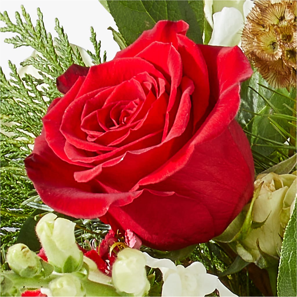 Deck the Halls Bouquet –  Loop Flower Studio, Chicago IL