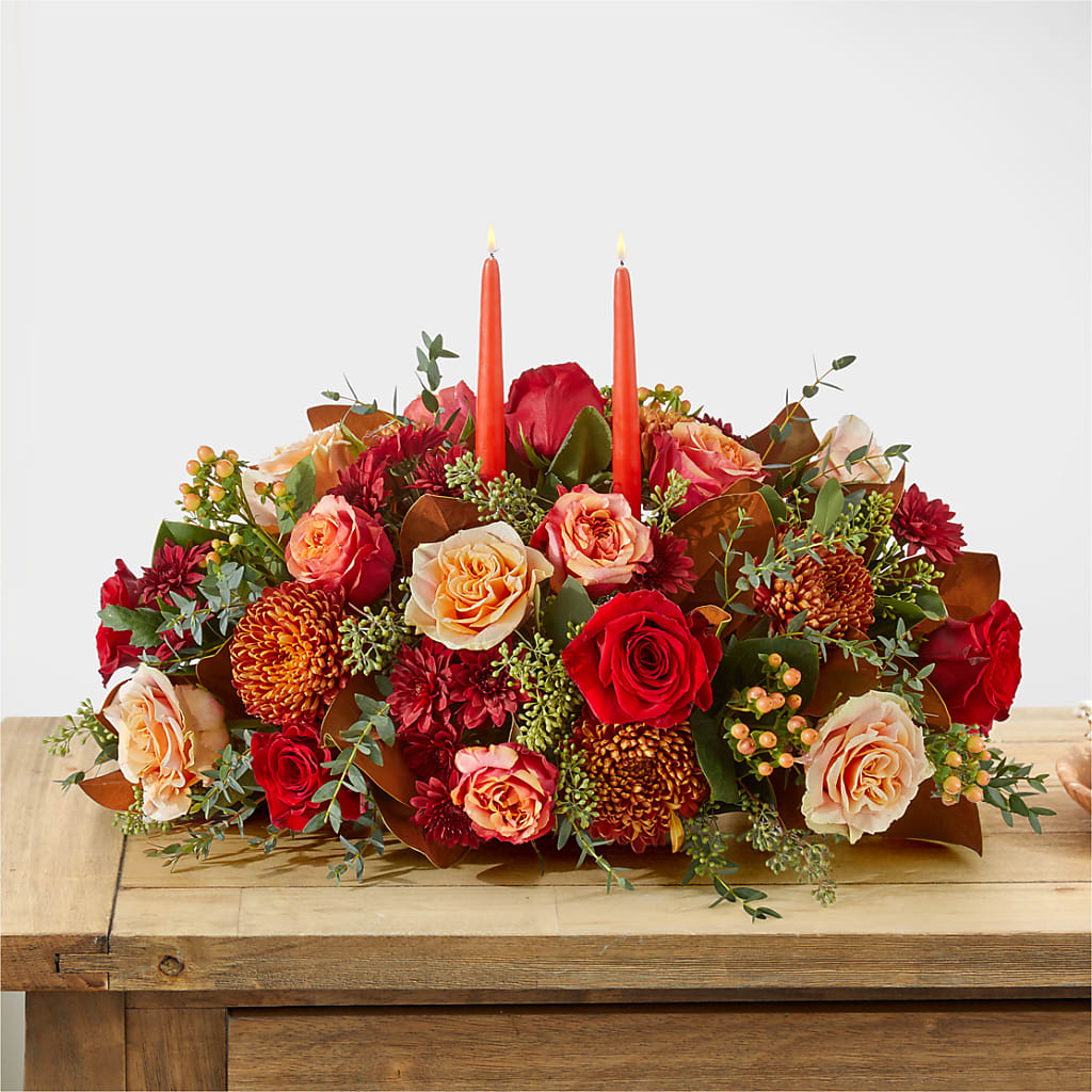 Gather Near Centerpiece –  Loop Flower Studio, Chicago IL
