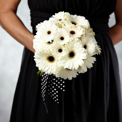 Daisy Delight Bouquet –  Loop Flower Studio, Chicago IL
