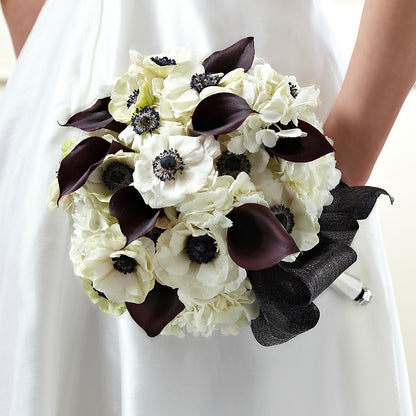 To Have and To Hold Bouquet –  Loop Flower Studio, Chicago IL