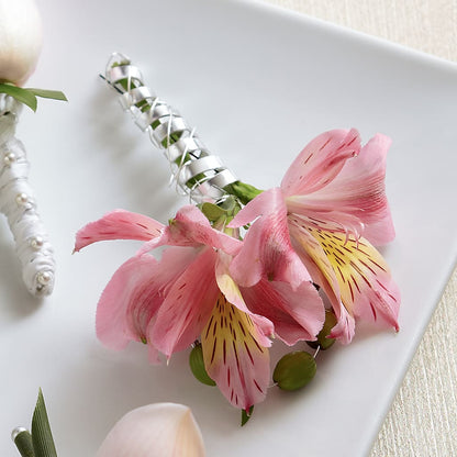 Pink Peruvian Lily Boutonniere –  Loop Flower Studio, Chicago IL