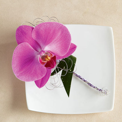 Glorious Boutonniere –  Loop Flower Studio, Chicago IL
