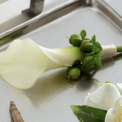 White Calla Boutonniere –  Loop Flower Studio, Chicago IL